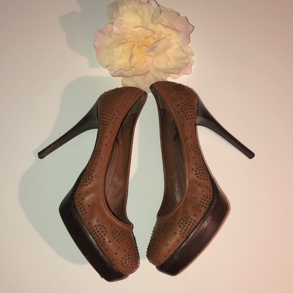 Burberry Brown Leather Studded Stiletto Pumps 38/8 - Picture 2 of 8